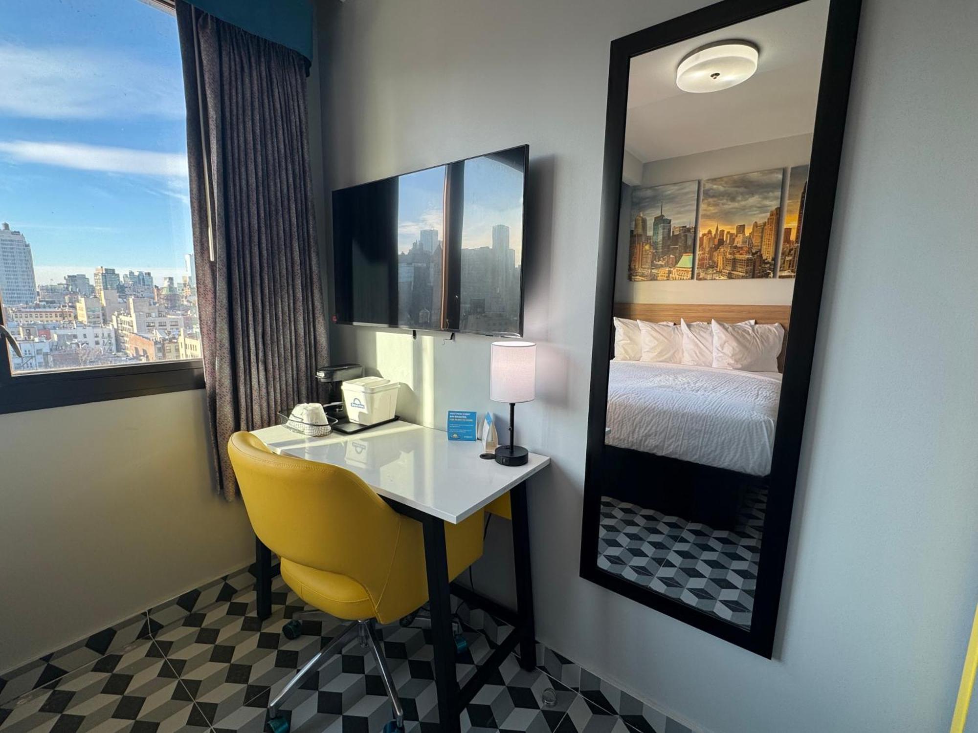 Days Inn By Wyndham New York Chinatown Εξωτερικό φωτογραφία